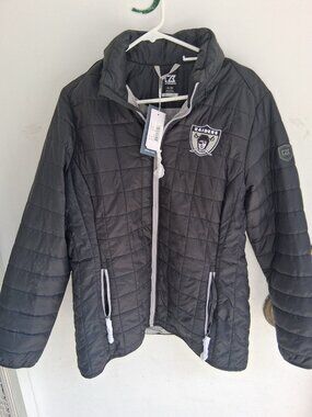 NWT Women’s XLarge Las Vegas Raiders Cutter And Buck Light Puffer Jacket Black